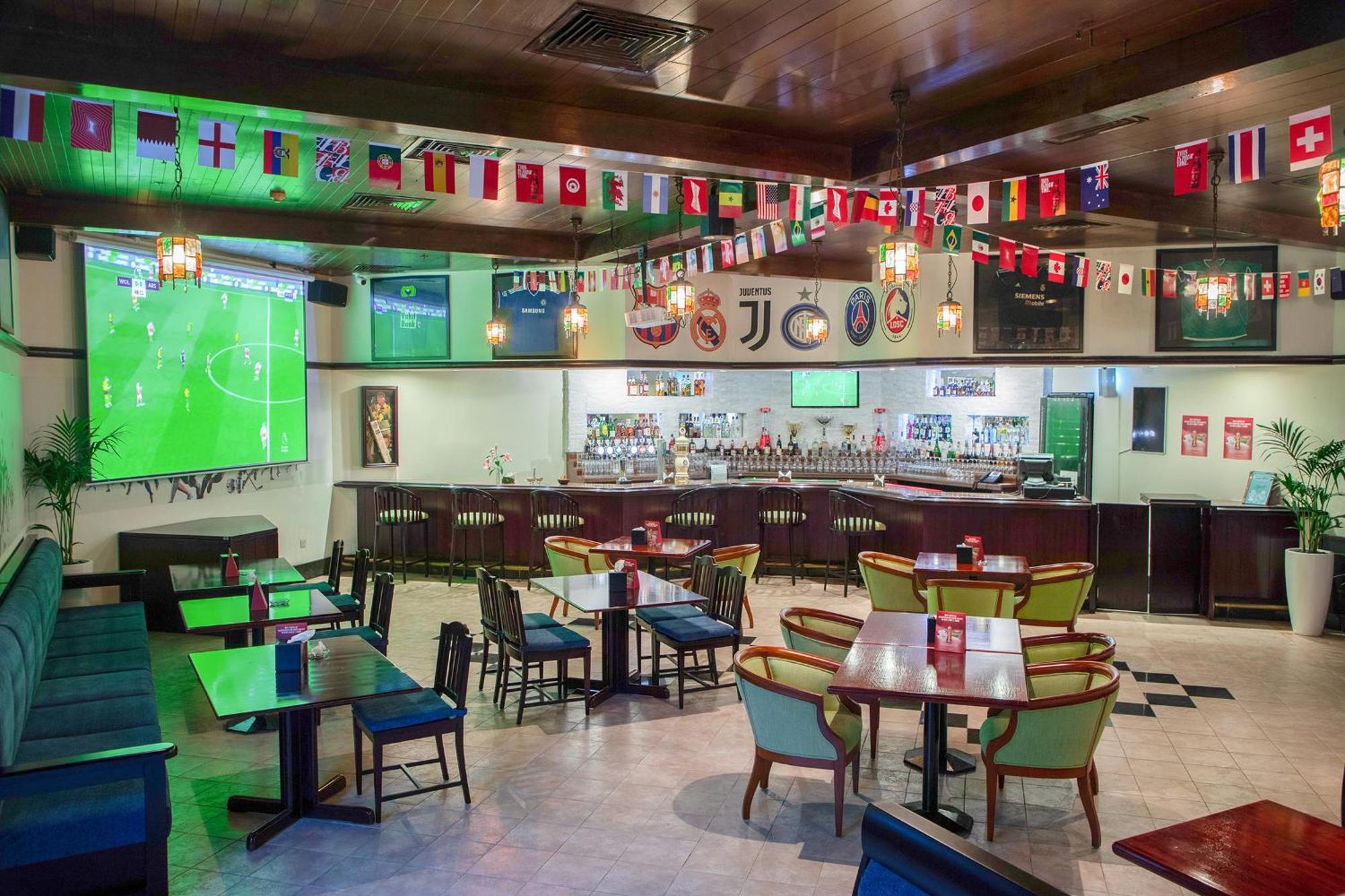 Ajman Hotel & Villas By Blazon Hotels Εξωτερικό φωτογραφία The interior of a typical JCo