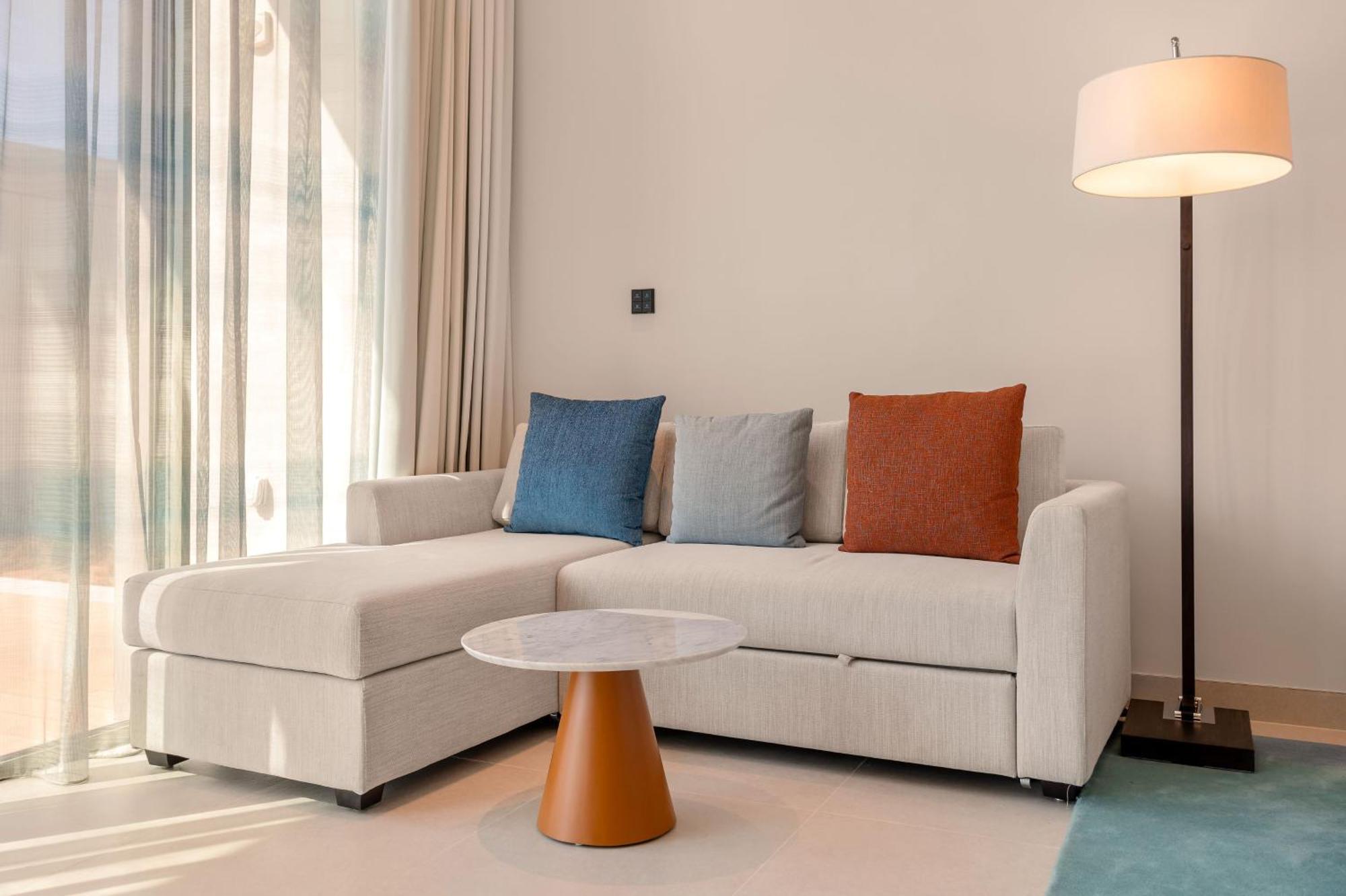 Ajman Hotel & Villas By Blazon Hotels Εξωτερικό φωτογραφία A sofa
