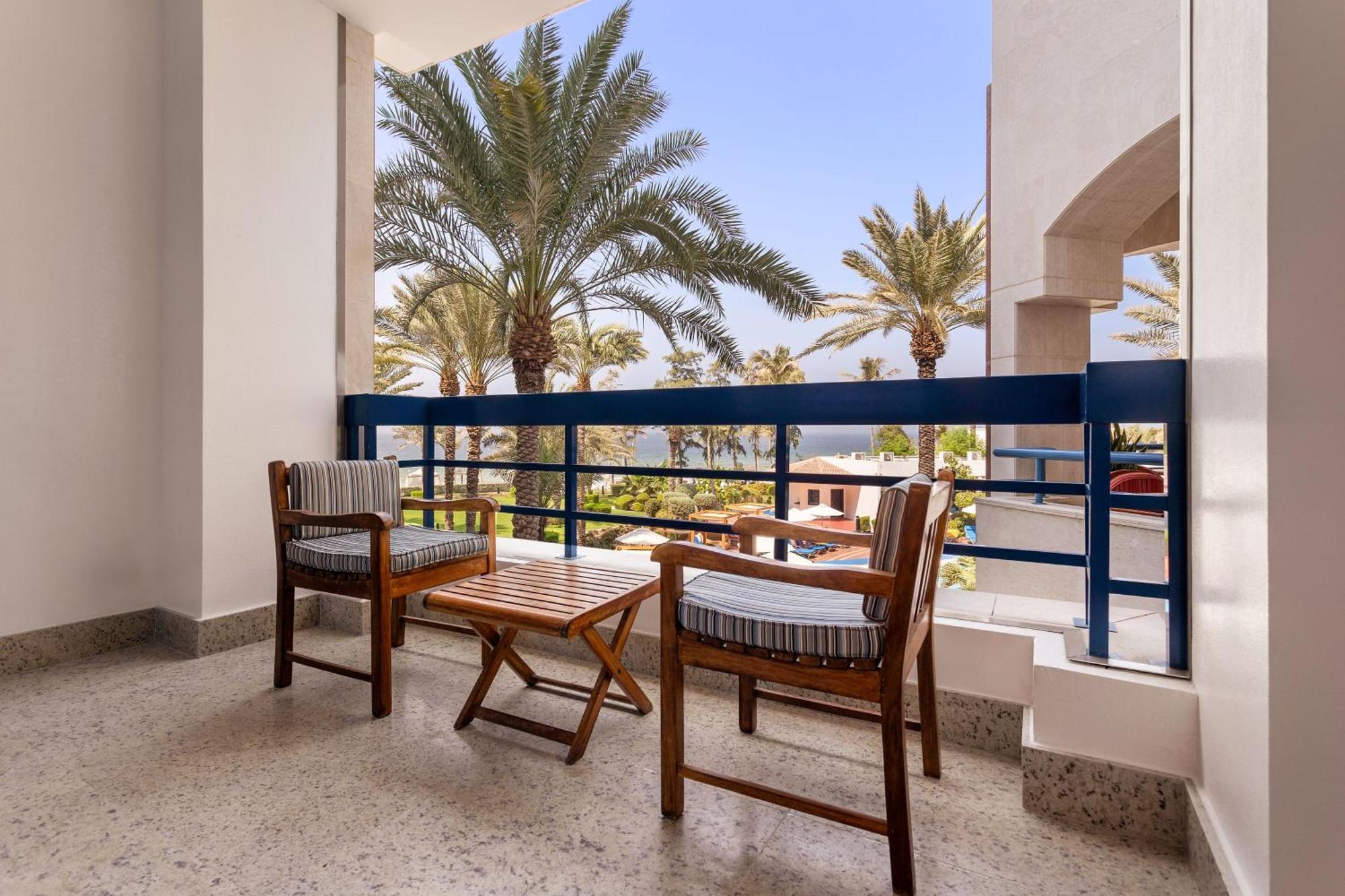 Ajman Hotel & Villas By Blazon Hotels Εξωτερικό φωτογραφία A balcony at the Dead Sea