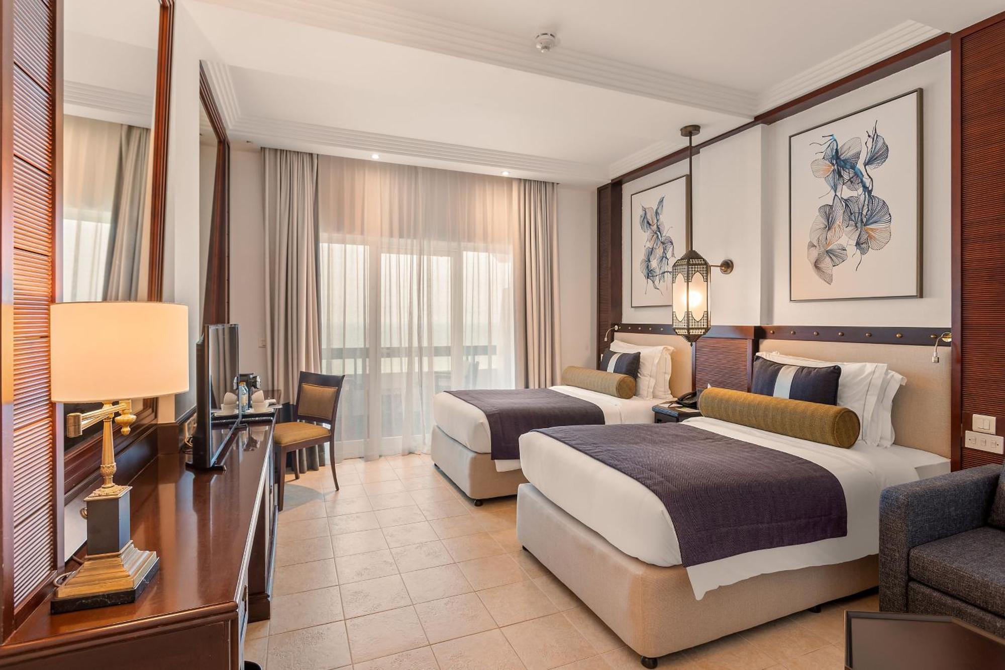 Ajman Hotel & Villas By Blazon Hotels Εξωτερικό φωτογραφία Deluxe Room