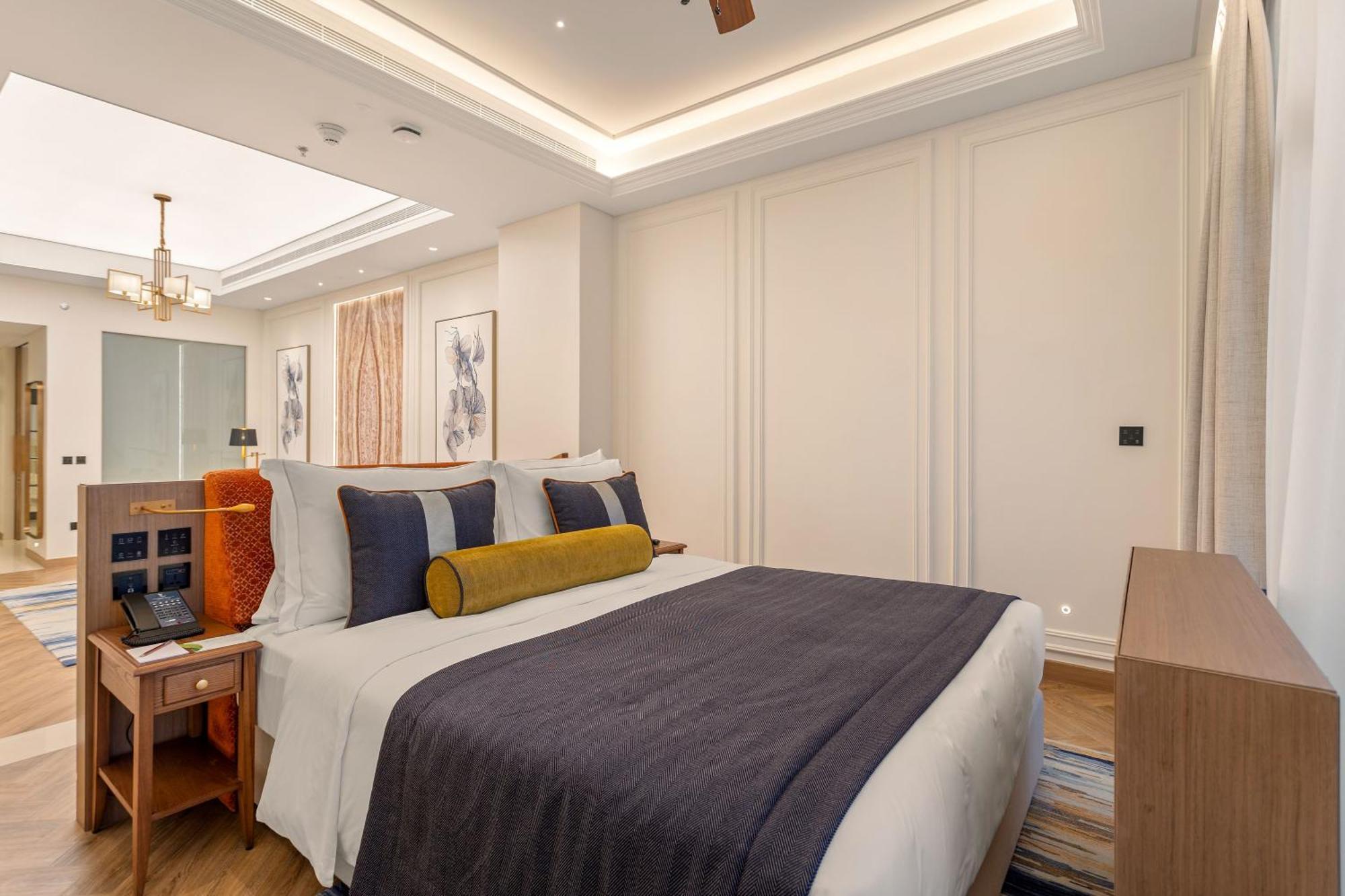 Ajman Hotel & Villas By Blazon Hotels Εξωτερικό φωτογραφία A bedroom at the hotel