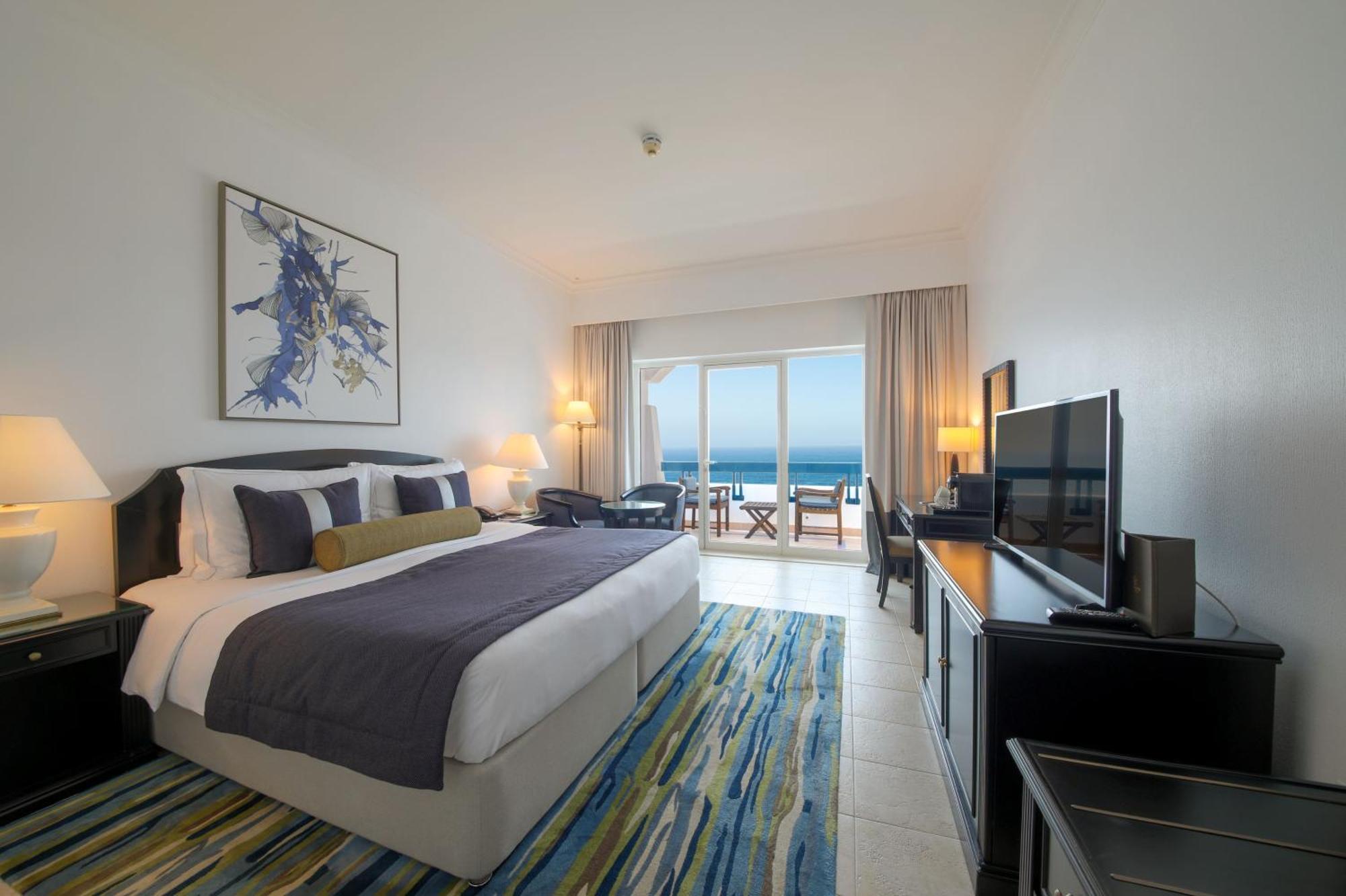 Ajman Hotel & Villas By Blazon Hotels Εξωτερικό φωτογραφία A room at the hotel
