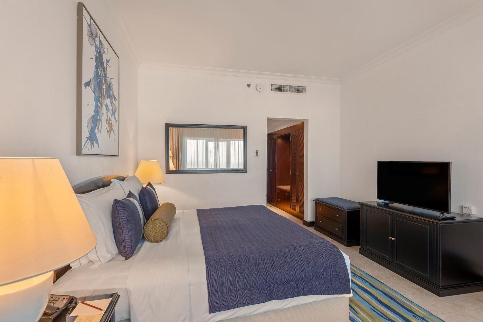 Ajman Hotel & Villas By Blazon Hotels Εξωτερικό φωτογραφία A bedroom at the hotel