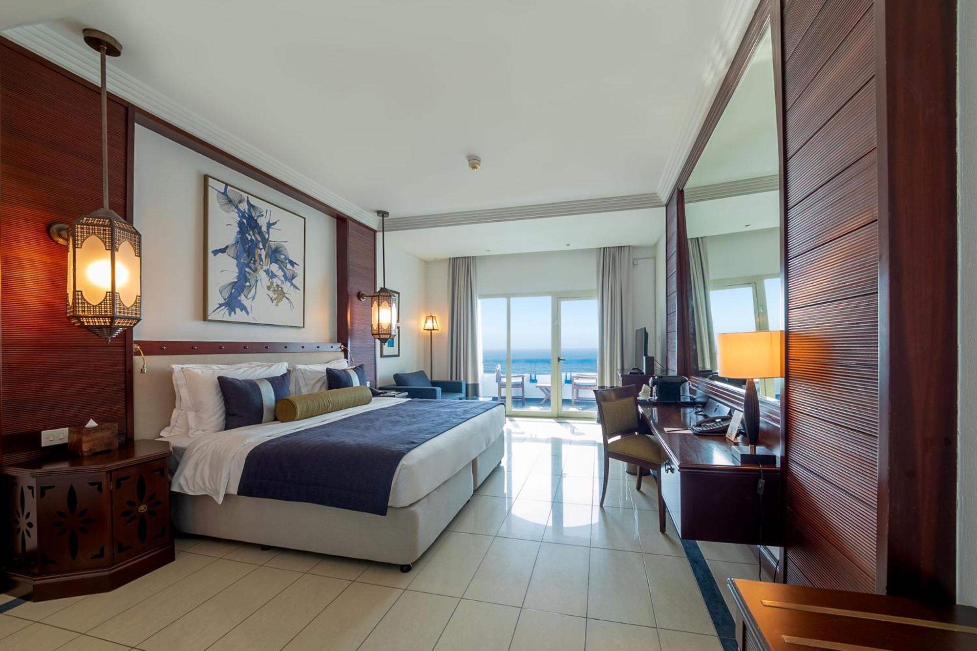 Ajman Hotel & Villas By Blazon Hotels Εξωτερικό φωτογραφία Deluxe Room